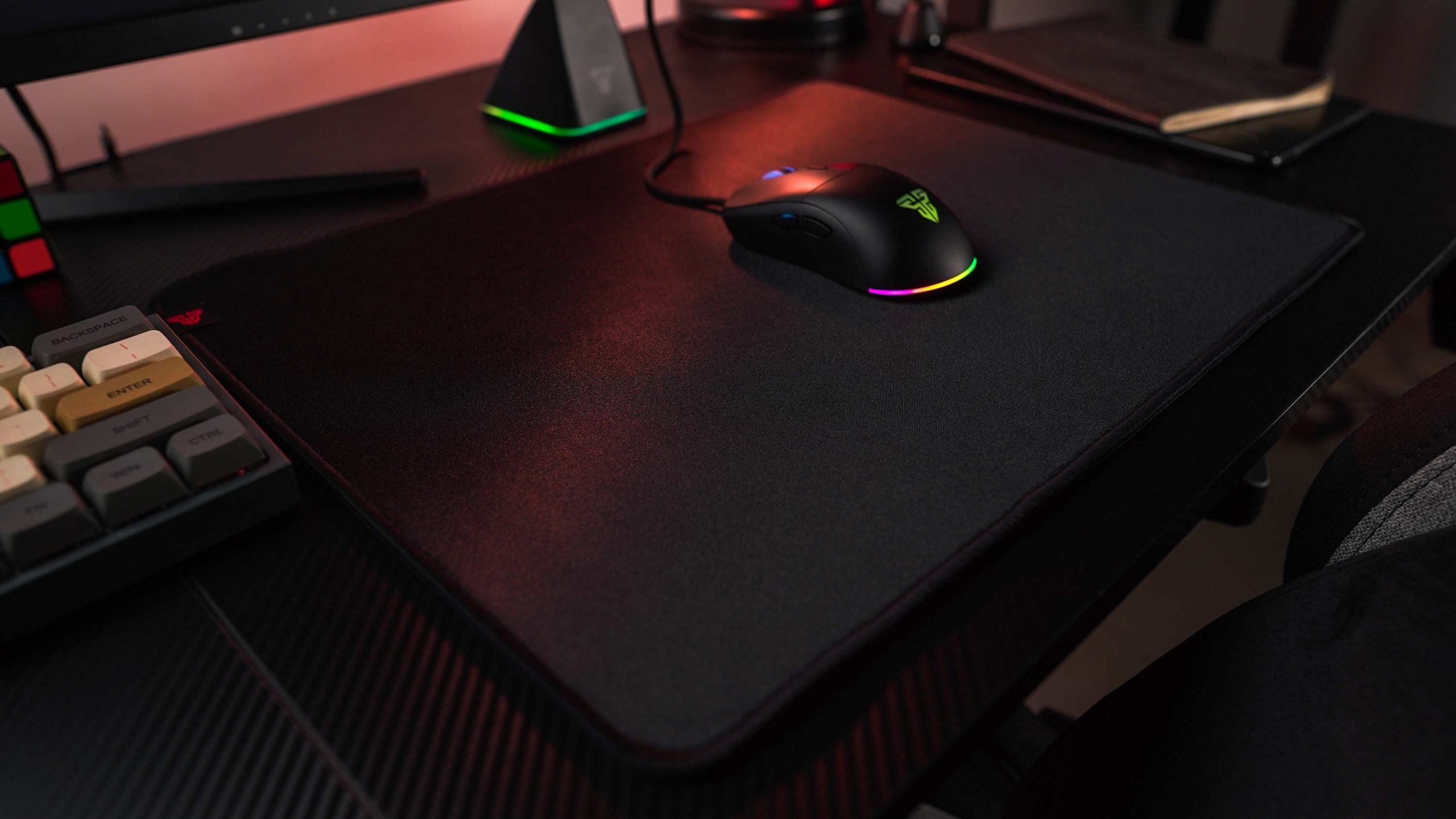 How to Choose The Best Mouse Pad Size For Gamers