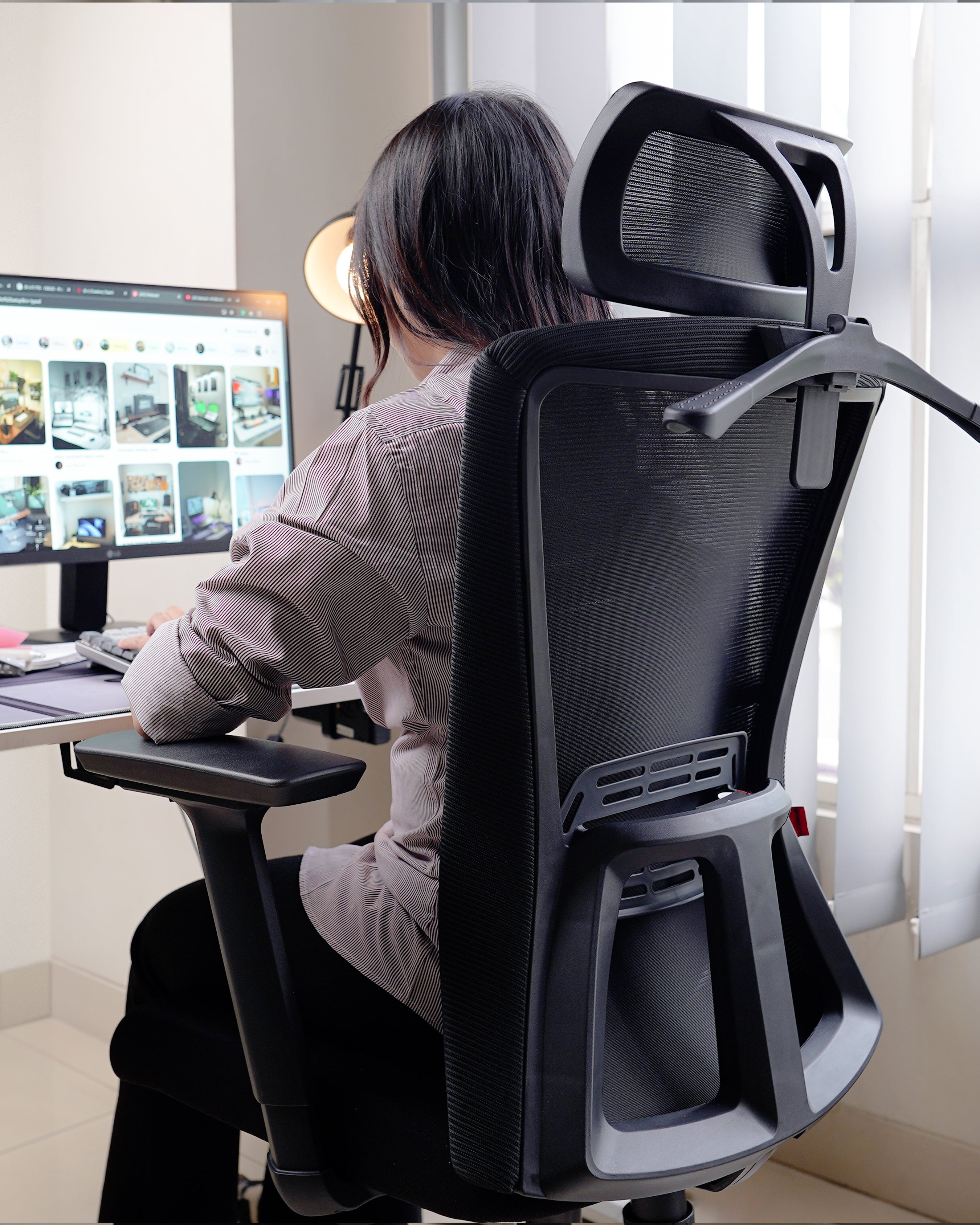 Fantech Office Chair Ergonomic Breathable Mesh with Adjustable 3D Soft Armrest